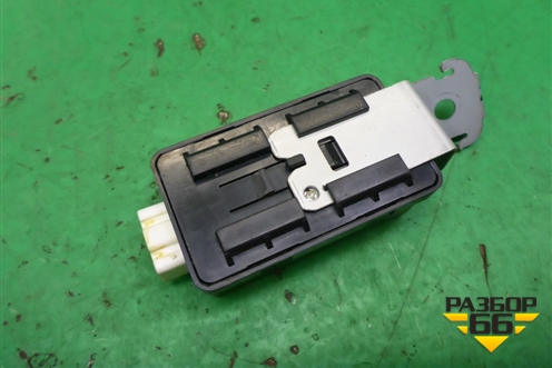 Реле (BS3L675DZ) для Mazda Mazda 3 (BK) с 2003-2009г 