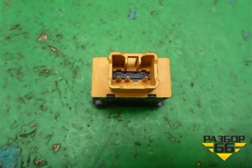 Кнопка центрального замка (LAX3750110B1) для Lifan Breez с 2007г (Бриз)