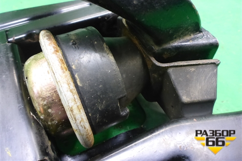 Опора двигателя правая (1.3л LF479Q3) для Lifan Breez с 2007г (Бриз)