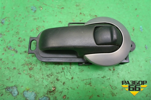 Ручка внутренняя двери передней левой для Nissan Tiida (C11X) с 2004-2013г