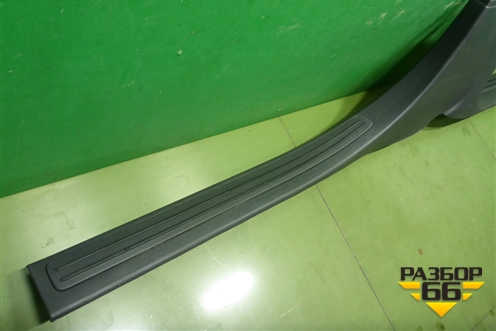 Накладка порога внутренняя правая (7L0853370E) для Volkswagen Touareg c 2002-2010г