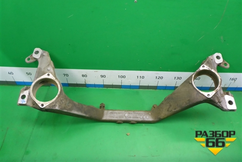 Балка передняя поперечная (крепления опор двигателя) (7L0199207B) для Volkswagen Touareg c 2002-2010г