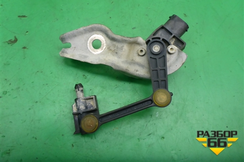Датчик регулировки дорожного просвета (передний правый) (7L0616214D) для Volkswagen Touareg c 2002-2010г