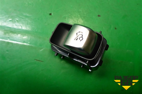 Кнопка открывания багажника (A2059051718) для Mercedes Benz C-Klass W205 с 2014г