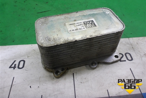 Радиатор масляный (4.0л M177) (A1331880001) для Mercedes Benz C-Klass W205 с 2014г