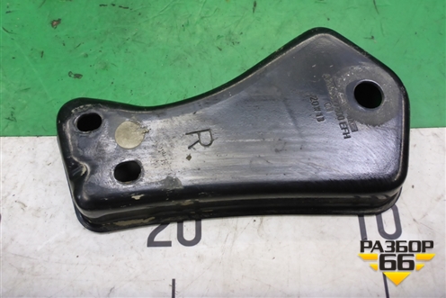 Кронштейн задней балки правый (A2053527800) для Mercedes Benz C-Klass W205 с 2014г