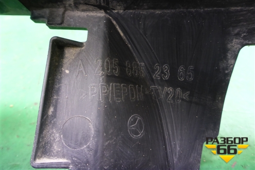 Кронштейн заднего бампера центральный (купэ) (A2058852365) для Mercedes Benz C-Klass W205 с 2014г
