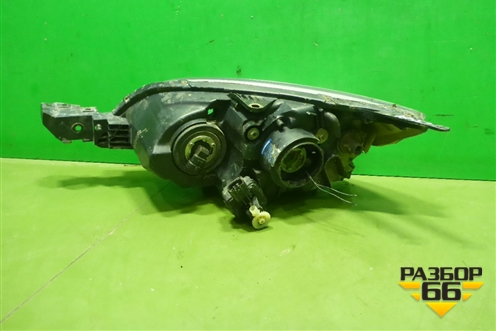 Фара правая (хетчбэк) для Mazda Mazda 3 (BK) с 2003-2009г 