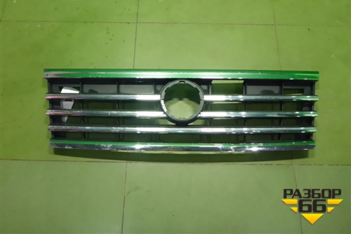 Решетка радиатора (760853653B) для Volkswagen Touareg с 2018г