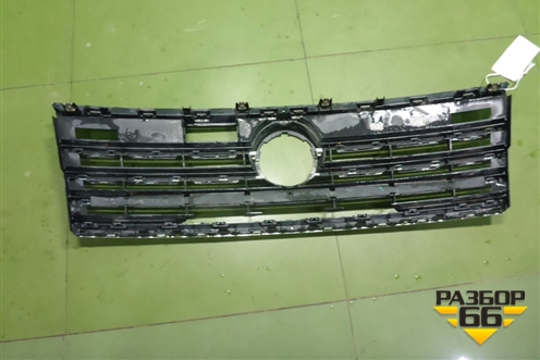 Решетка радиатора (760853653B) для Volkswagen Touareg с 2018г