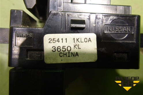 Кнопка стеклоподъёмника (254111KL0A) для Nissan Juke (F15) с 2011г