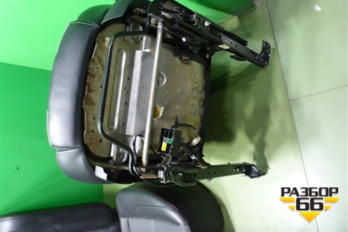 Сиденья комплект (MPS с AIR BAG подогрев) для Mazda Mazda 3 (BK) с 2003-2009г 