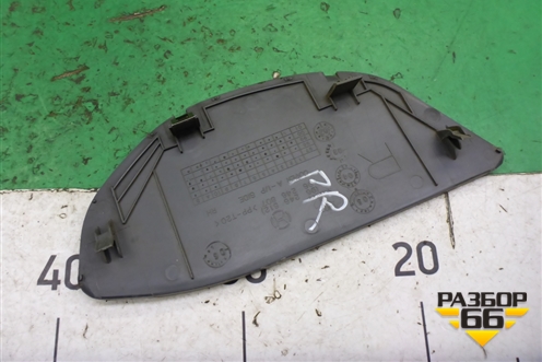 Накладка на торпедо (боковая правая) (96246812) для Chevrolet Lanos с 2004г
