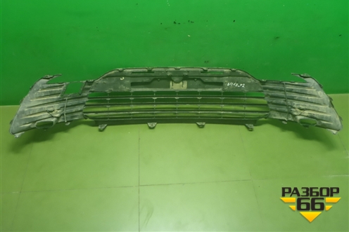 Решетка в передний бампер центральная (после 2020г) (5310206570) для Toyota Camry V70 с 2017г (Камри)