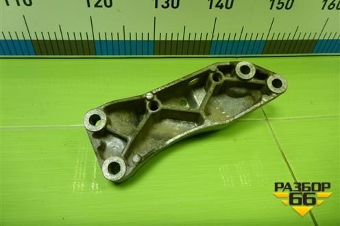 Кронштейн КПП левый (АКПП) (1K0199117) для Volkswagen Golf V с 2003-2009г