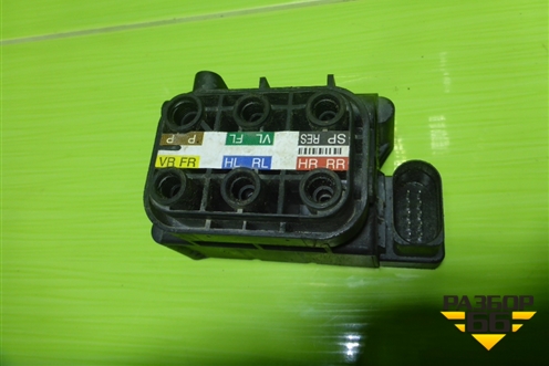 Блок клапанов (A2123200358) для Mercedes Benz ML-Klass W166 c 2011г
