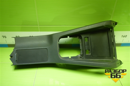 Консоль (1K0863243A) для Volkswagen Golf V с 2003-2009г
