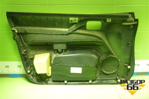 Обшивка двери передней правой под электрику (MR444242) для Mitsubishi Lancer-9  с 2003-2008г