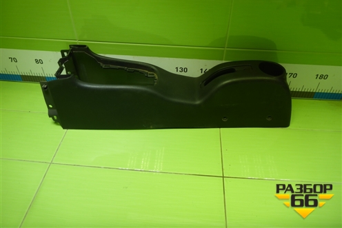 Консоль (A135305920) для Chery Bonus(A13) с 2010г