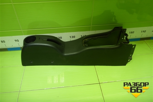 Консоль (A135305920) для Chery Bonus(A13) с 2010г