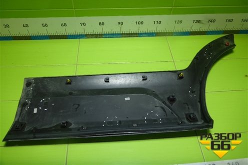 Накладка двери задней правой (877342J000) для Kia Mohave с 2008г
