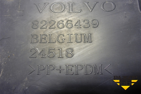 Заглушка решетки радиатора  (левая верхняя) (82266439) для Volvo  TRUCK FM с 2001-2013г