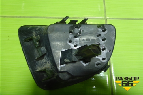 Решетка в передний бампер левая (D65150C21) для Mazda Mazda 2 (DE) с 2007г