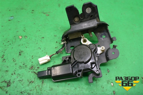 Замок багажника (седан) для Mazda Mazda 3 (BK) с 2003-2009г 