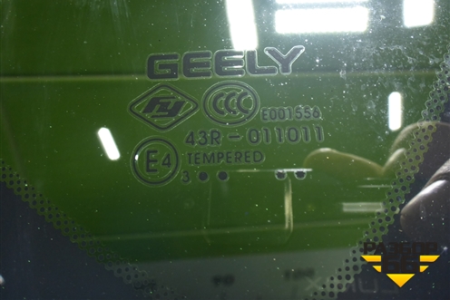 Стекло глухое правое (5085066600) для Geely Coolray с 2019-2025г