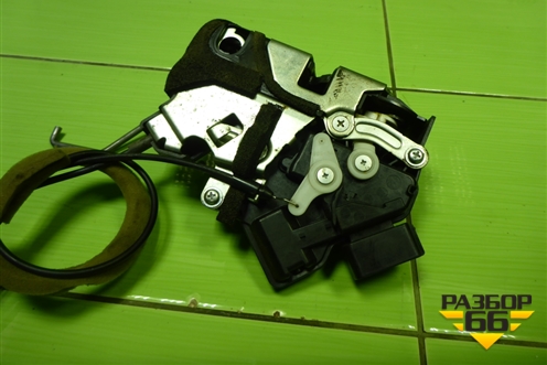 Замок двери передней правой для Mazda Mazda 5 с 2005-2010г