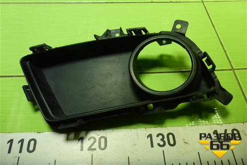 Накладка ПТФ правая (СС3150С11) для Mazda Mazda 5 с 2005-2010г