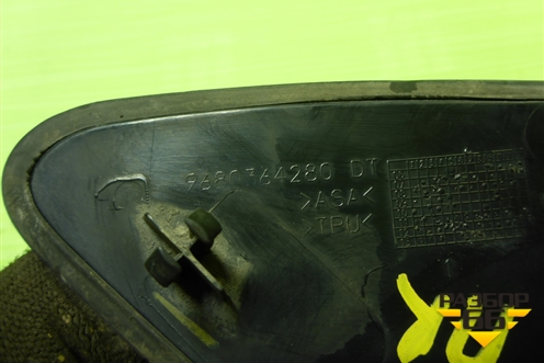 Накладка переднего крыла правого (уголок) (9680364280) для Peugeot 408 с 2012г