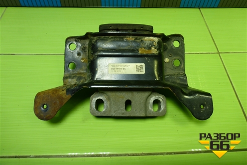 Опора КПП левая (5Q0199555BG) для Skoda Octavia (A7) с 2013г