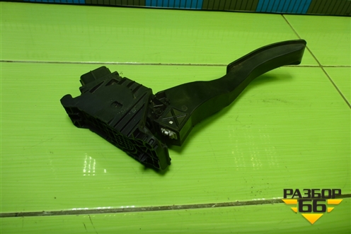 Педаль газа электронная (5Q1723503H) для Skoda Octavia (A7) с 2013г