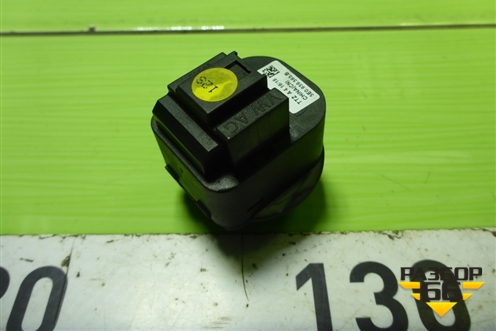 Переключатель регулировки зеркал (5E0959565B) для Skoda Octavia (A7) с 2013г