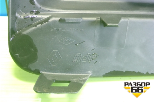 Накладка заднего бампера правая (StepWay под парктроник) (850761319R) для Renault Sandero с 2013-2022г