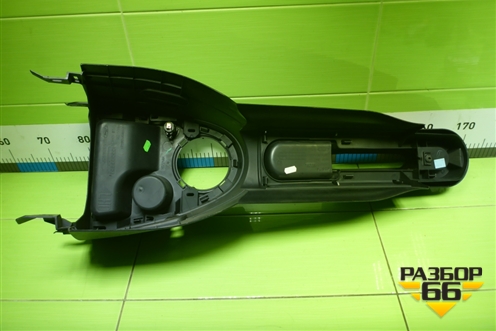 Консоль (2S61A044C74) для Ford Fusion с 2002г