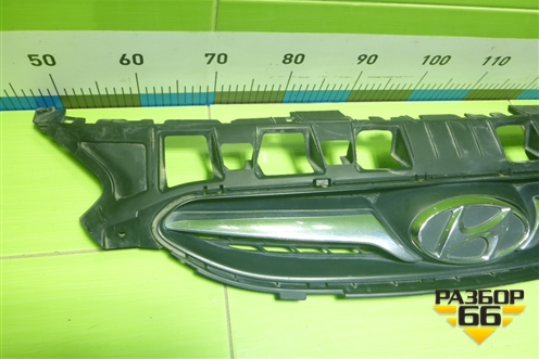 Решетка радиатора (863511R000) для Hyundai Solaris с 2010-2016г