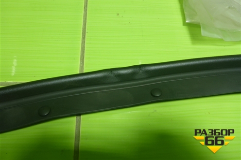 Уплотнитель капота (новый) (5032069600) для Geely Coolray с 2019-2025г