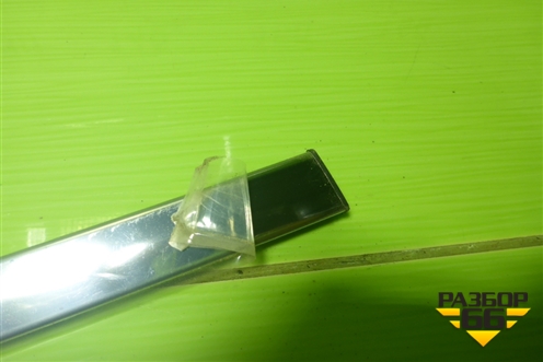 Накладка двери передней правой (верхняя новая) (5075037100) для Geely Coolray с 2019-2025г