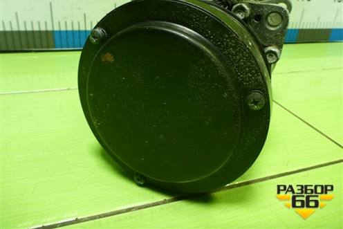 Компрессор кондиционера (200V779707028) для Sitrak  C7H