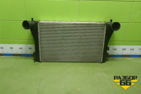 Интеркулер (3C0145805R) для Volkswagen Tiguan с 2007-2011г