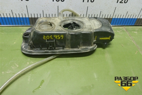 Лючок бензобака (4H0809857B) для Audi A8 с 2009-2017г (А8)