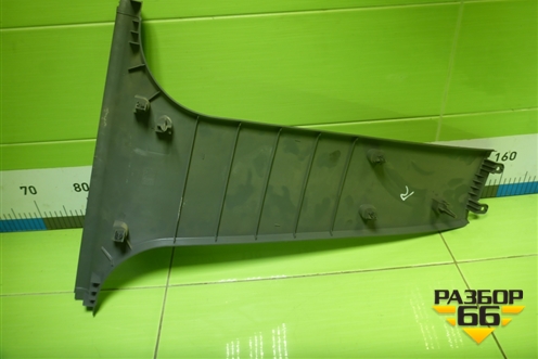 Обшивка стойки центральная нижняя правая (4M51A243W06ADW) для Ford Focus 2 с 2008-2011г (Фокус)