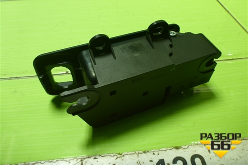 Ручка внутренняя двери передней правой (3M51R22600AA) для Ford Focus 2 с 2008-2011г (Фокус)