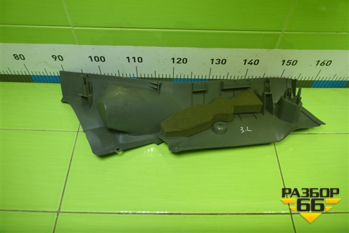 Обшивка стойки задняя нижняя левая (хетчбэк) (4M51A31017AGW) для Ford Focus 2 с 2008-2011г (Фокус)