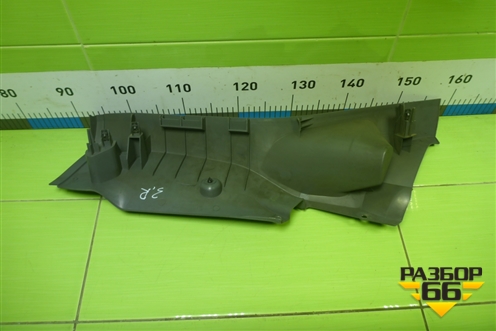 Обшивка стойки задняя нижняя правая (хетчбэк) (4M51A31016AGW) для Ford Focus 2 с 2008-2011г (Фокус)