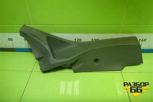 Обшивка стойки задняя нижняя правая (хетчбэк) (4M51A31016AGW) для Ford Focus 2 с 2008-2011г (Фокус)
