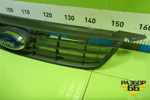 Решетка радиатора (8M518200AF) для Ford Focus 2 с 2008-2011г (Фокус)