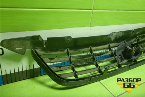 Решетка радиатора (8M518200AF) для Ford Focus 2 с 2008-2011г (Фокус)
